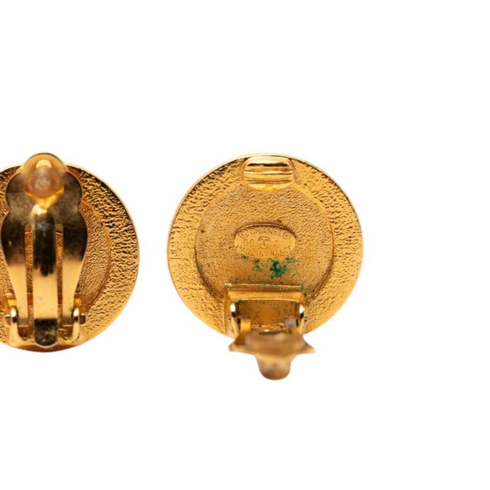 CHANEL Vintage Gold Earrings - Picture 3 of 4